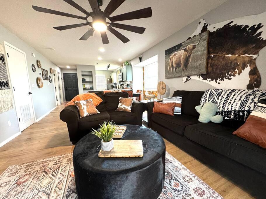 Modern Comfort: Updated Cozy Condo In Indian Point Μπράνσον Εξωτερικό φωτογραφία