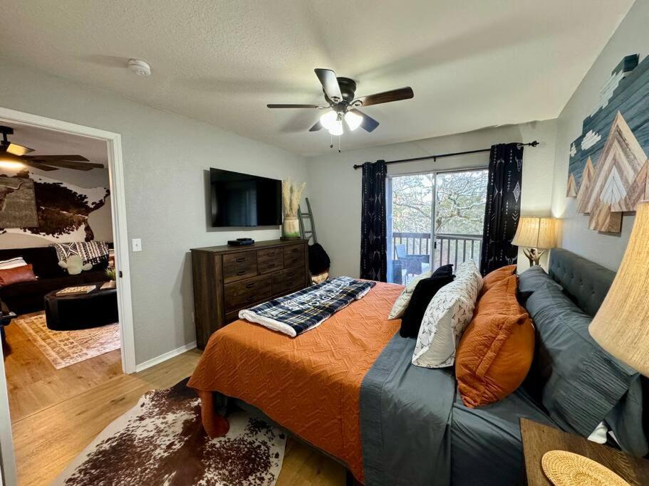 Modern Comfort: Updated Cozy Condo In Indian Point Μπράνσον Εξωτερικό φωτογραφία